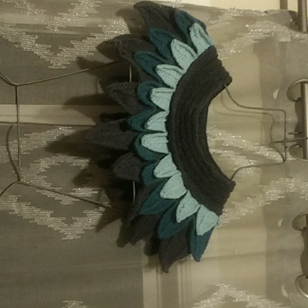 Hand knitted Cowl